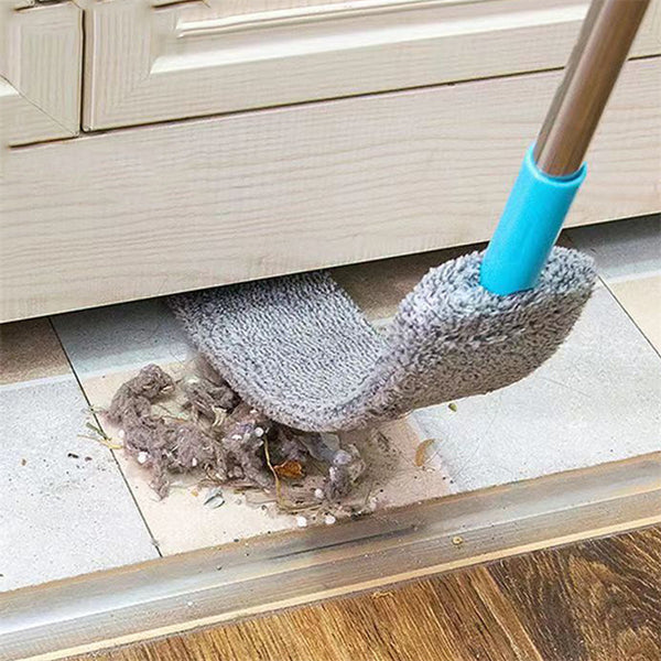 Retractable Under-Bed Duster